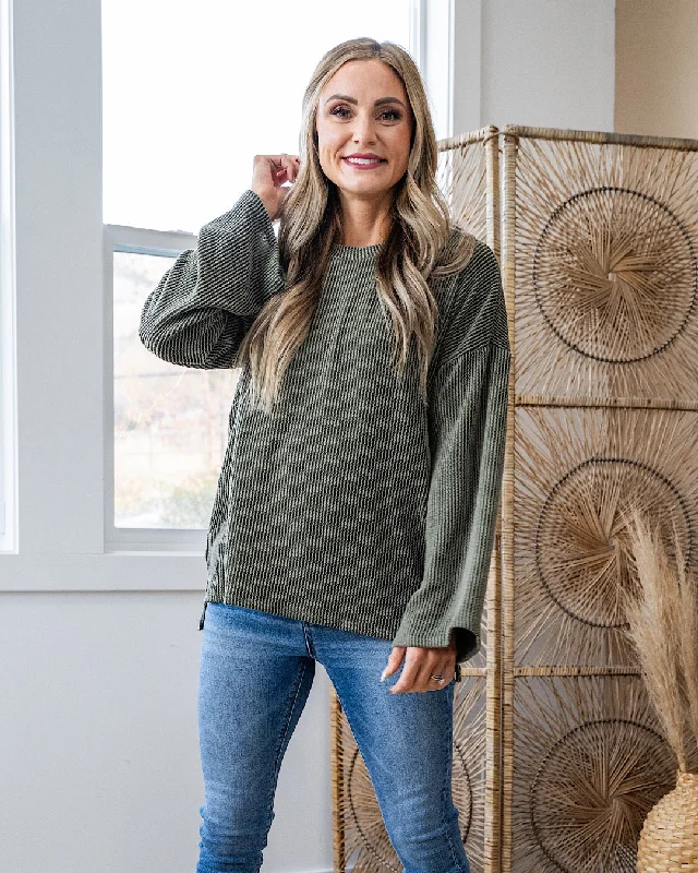 Women's Trendy Activewear Apparel Preppy Style NEW! Jackie Corded Side Slit Top - Olive Women's Trendy Activewear Apparel Preppy Style NEW! Jackie Corded Side Slit Top - Olive