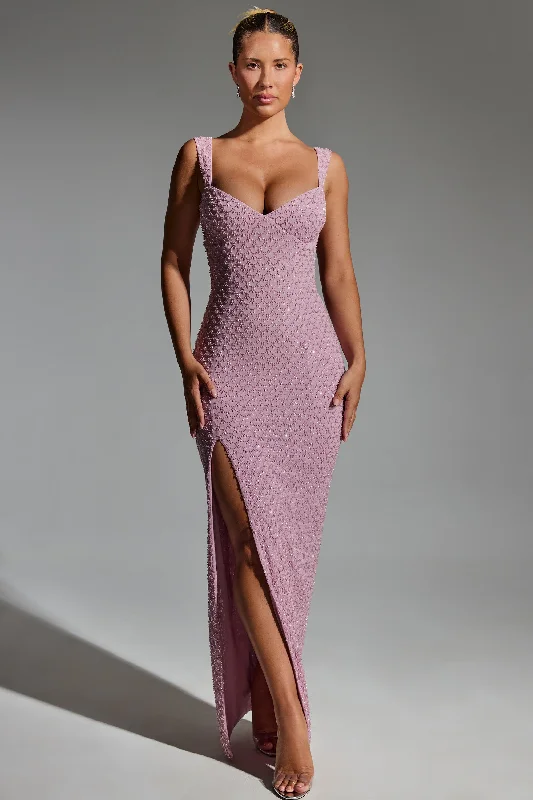 Modern Women's Outfit Eclectic Style Wardrobe Embellished Open-Back Maxi Dress in Mauve Modern Women's Outfit Eclectic Style Wardrobe Embellished Open-Back Maxi Dress in Mauve