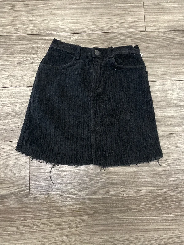 Skirt Mini & Short By Brandy Melville In Black, Size: S