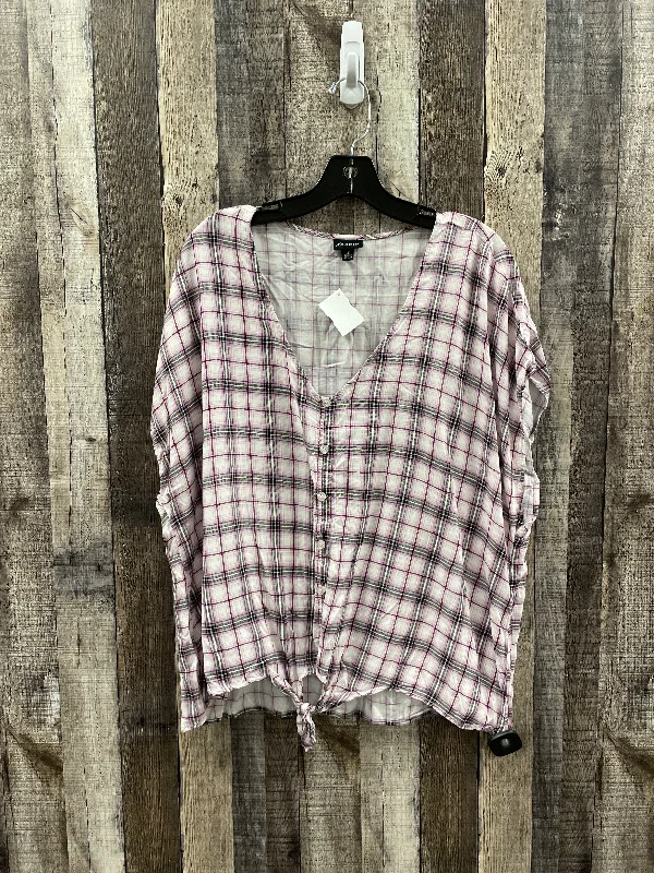 Top Short Sleeve By Torrid In Plaid Pattern, Size: 2x