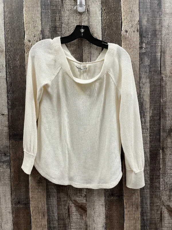 Top Long Sleeve By Abercrombie And Fitch In Cream, Size: S