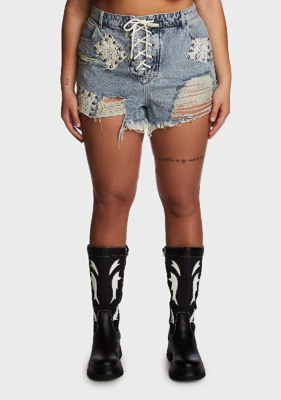 Women's Elegant Evening Outfit Cutting Edge Fashion Plus Dayclub Cabana Denim Shorts