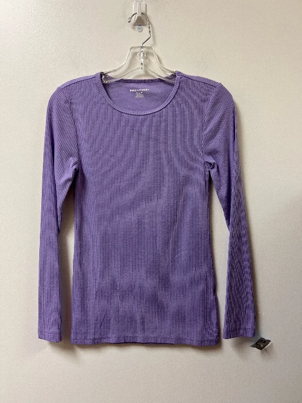 Top Long Sleeve By Amazon Essentials In Purple, Size: S