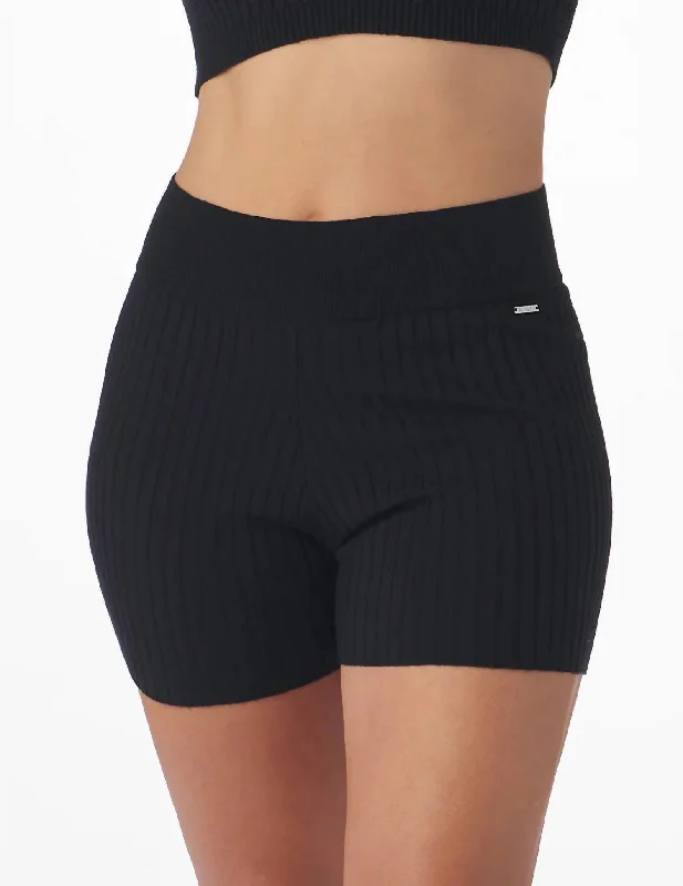 Women's Workout Garments Vibrant Styles Elite Short In Black