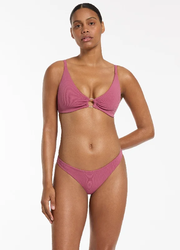 Women's Stylish Vacation Attire Stylish Looks Isla Rib C-D Triangle Bikini Top - Mauve