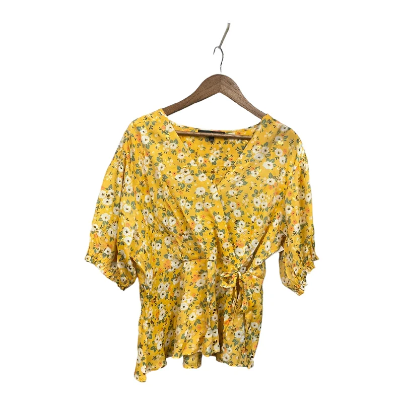 Top Short Sleeve By Harve Bernard In Floral Print, Size: 2x