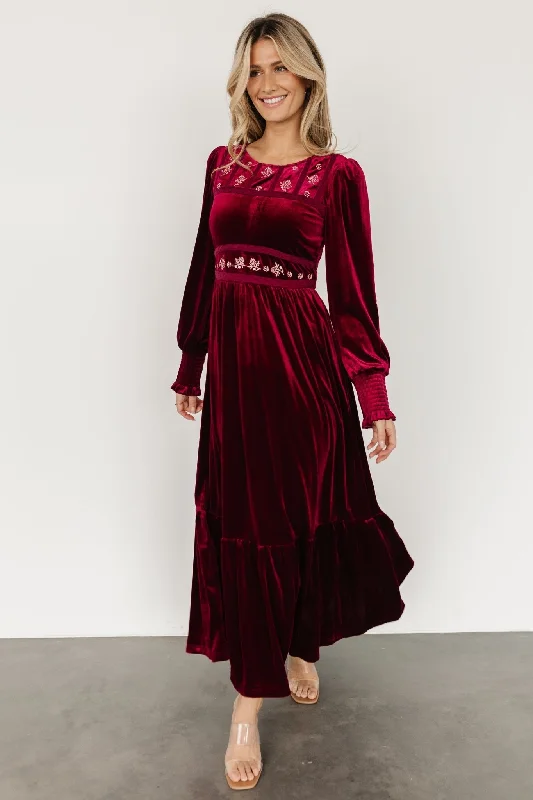 Women's Night-Out Outfit Trendy Urban Attire Ingrid Velvet Maxi Dress | Merlot