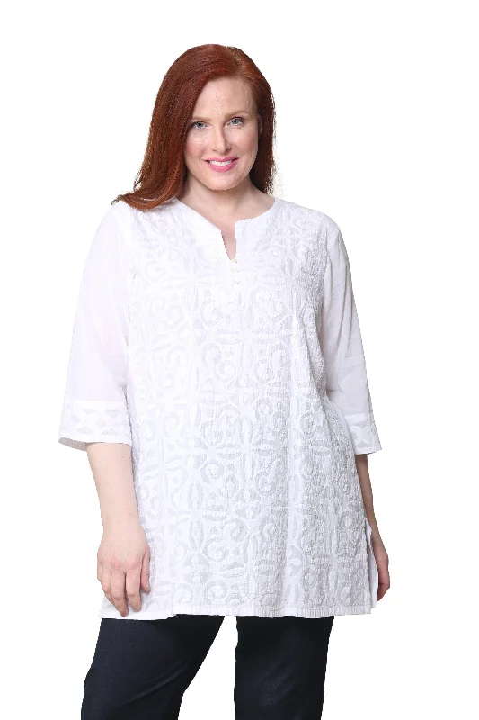 Budget Friendly La Cera Plus Size Applique Top