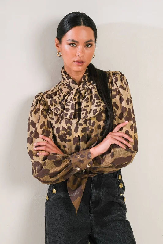 New In This Season KEEPING TABS WOVEN TOP