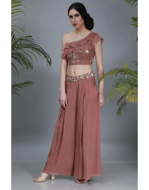 Fashion-Forward Looks At Low Prices Label Nayna Kapoor's Rent Ruffled Blush Top & Palazzo at Glamourental Fashion-Forward Looks At Low Prices Label Nayna Kapoor's Rent Ruffled Blush Top & Palazzo at Glamourental