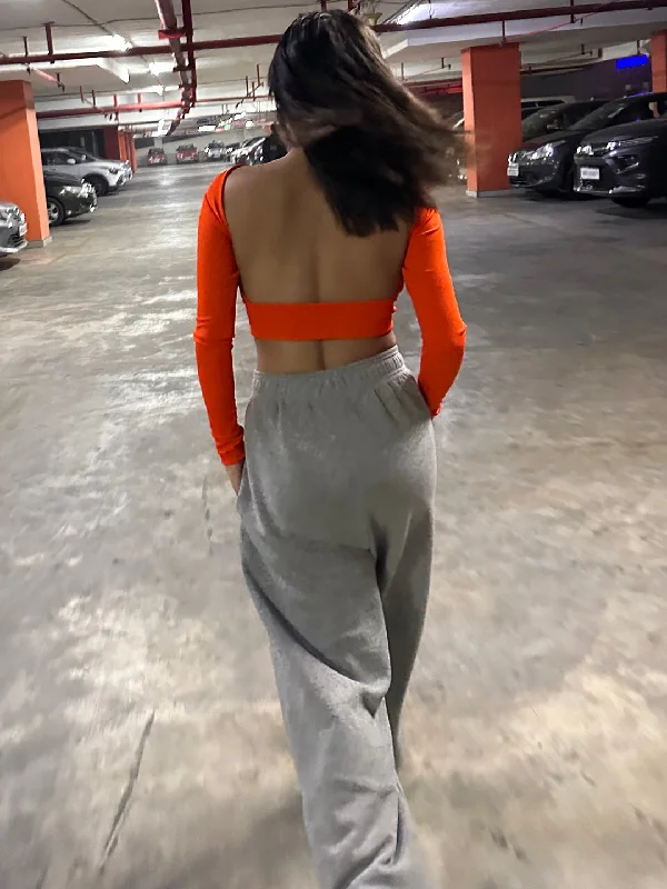 Effortless Style, Effortless Savings Stretchable Ribbed Backless Top