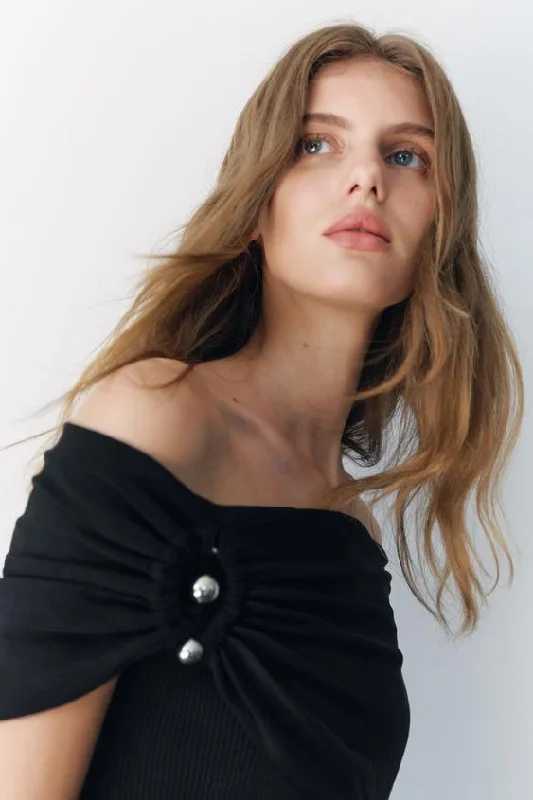 Time-Limited Deals – Shop This Weekend Off-shoulder Stretchable Metal Ring Top