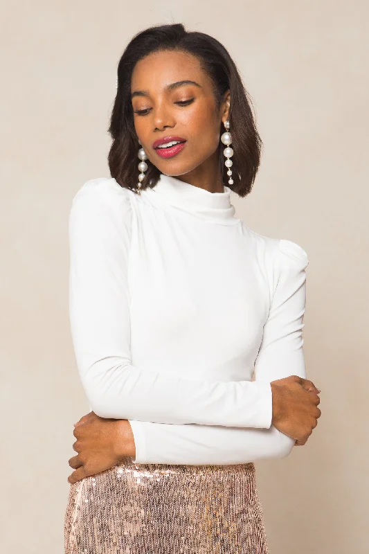 Sunday Shopping Spree – Grab The Best Deals Aren Top in White