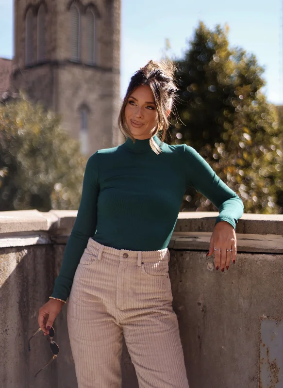 Classy Style Discounts Fall Essential Top