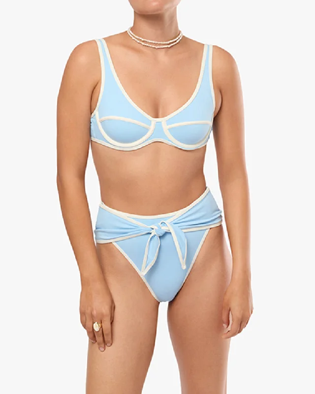 Mega Sale Scoop Underwire Top