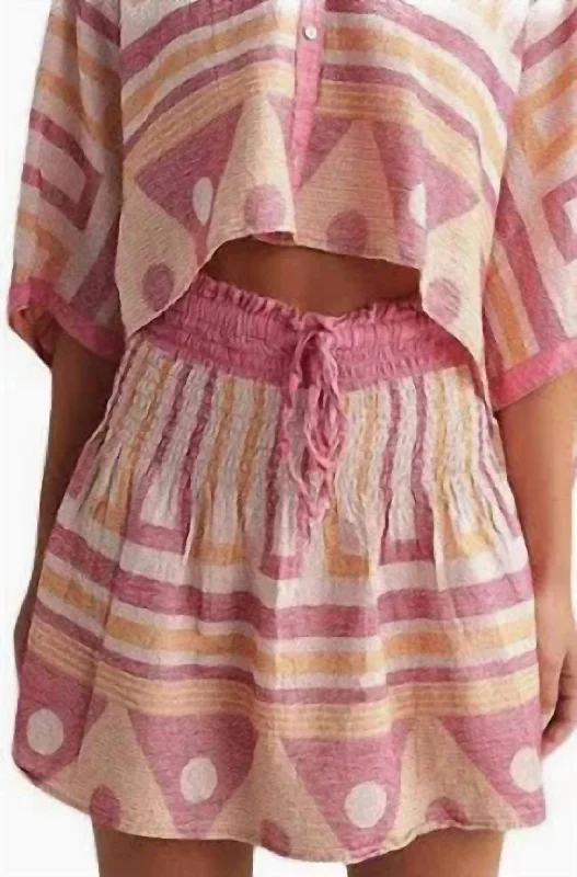 Women's High-Fashion Outfit Timeless Elegance Redefined Sifnos Mini Skirt In Fuchsia Women's High-Fashion Outfit Timeless Elegance Redefined Sifnos Mini Skirt In Fuchsia