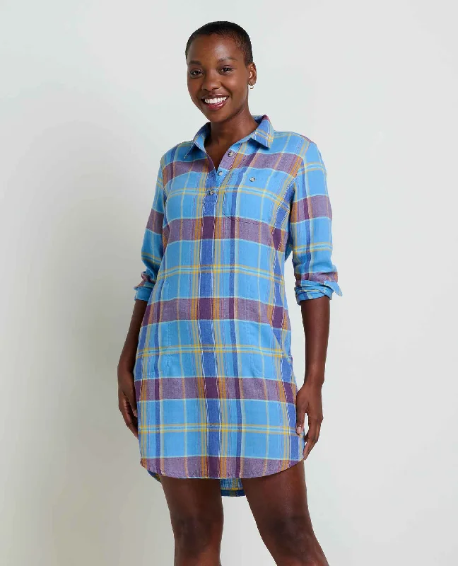 Chic Women's Outfit Trendy Attire For Her Re-Form Flannel Shirtdress