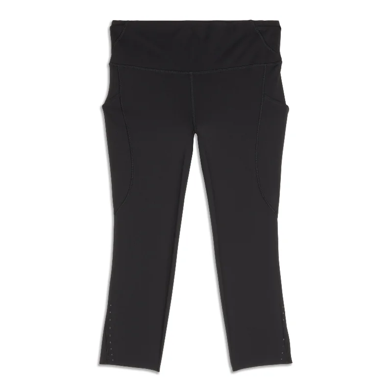 Women's Trendy Activewear Apparel Preppy Style Fast And Free High-Rise Crop With Pockets - Resale Women's Trendy Activewear Apparel Preppy Style Fast And Free High-Rise Crop With Pockets - Resale