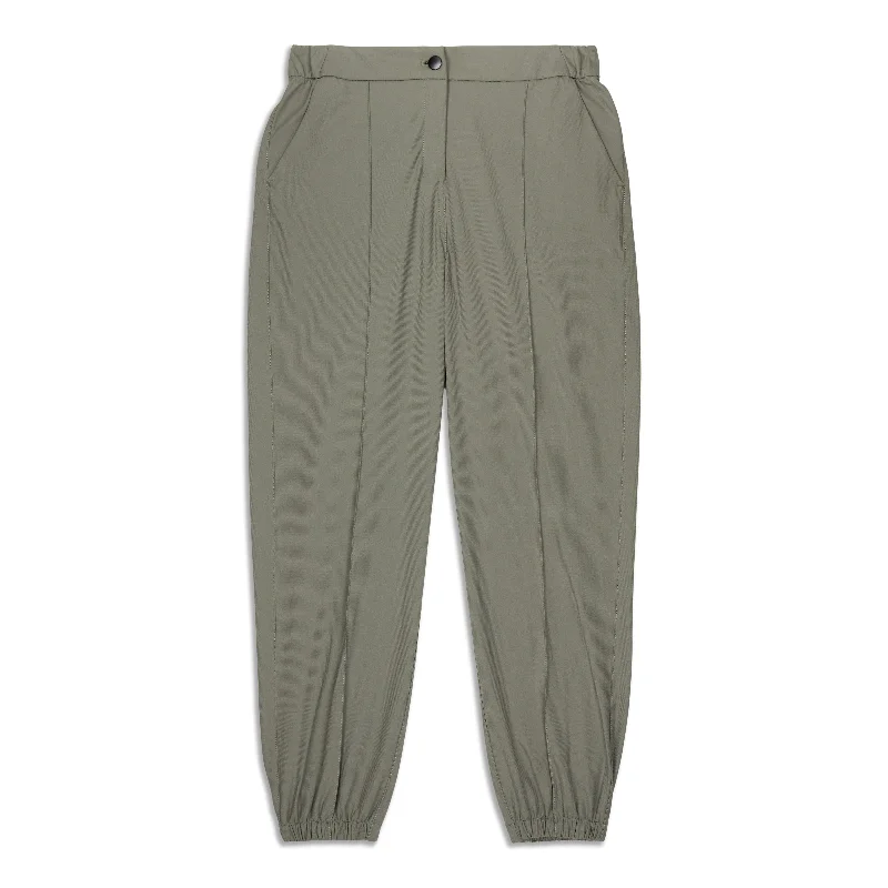 Chic Women's Outfit Trendy Attire For Her High-Rise Jogger 7/8 Length - Resale