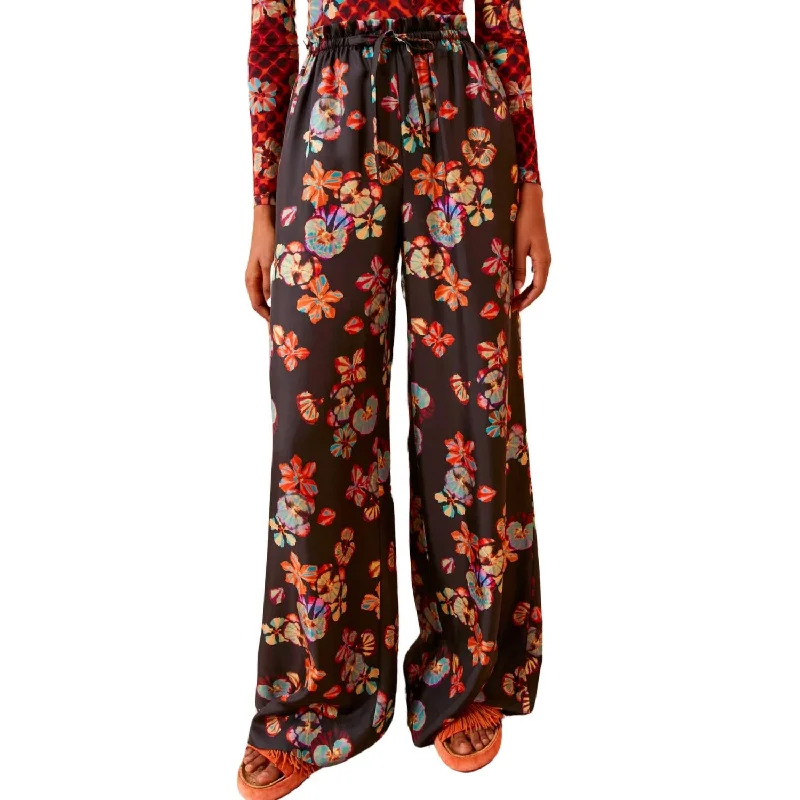 Women's High-Fashion Outfit Timeless Elegance Redefined Silk Sawyer Pant In Lune