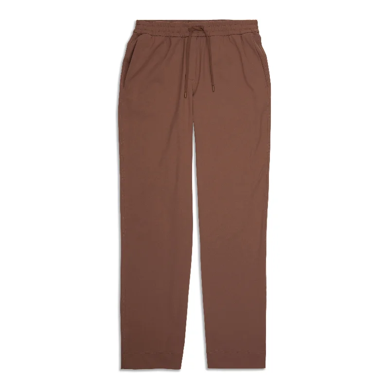 Women's Plus-Size Casual Outfit Runway Inspired Wear Straight-Leg Mid-Rise Pant Full Length - Resale Women's Plus-Size Casual Outfit Runway Inspired Wear Straight-Leg Mid-Rise Pant Full Length - Resale