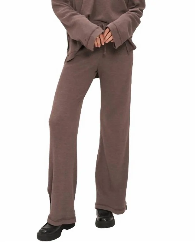 High End Fashion Limited - Edition Drops Thermal Side Slit Pant In Rich Oak