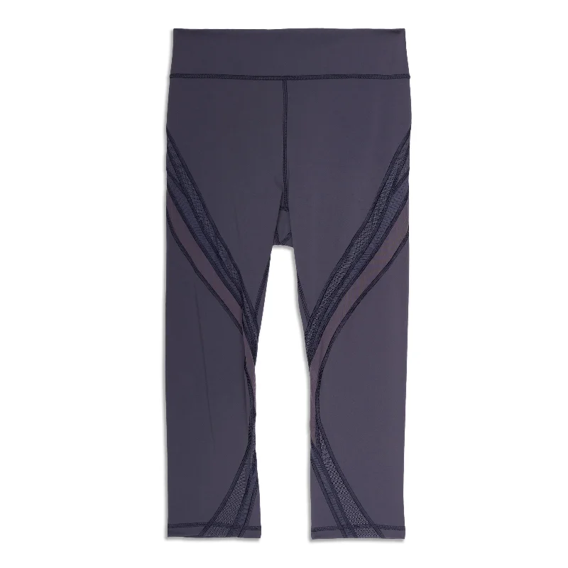 Casual Chic Nordic Minimalist Home Look Wunder Under Crop - Resale